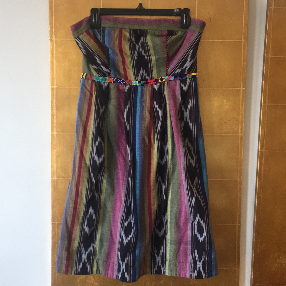 Sleeveless colorful dress